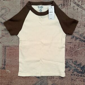NWT Brandy Melville (John Galt) Cropped Baseball tee